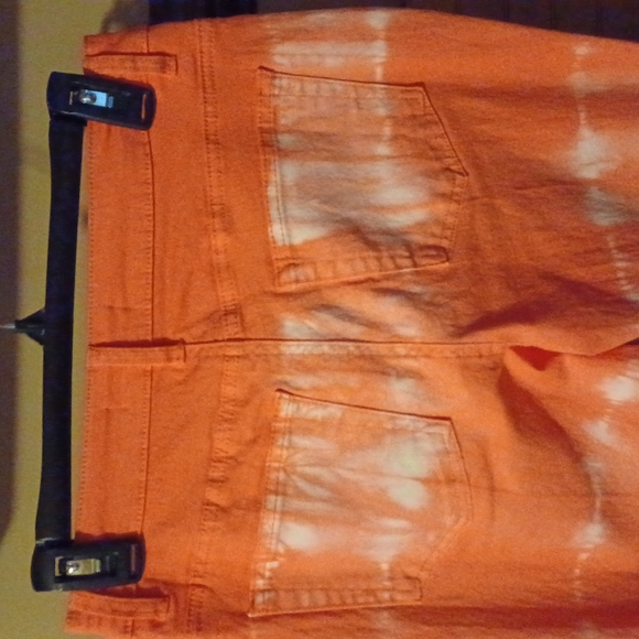 Coral & White Tie Die Lace Embellished Flare Leg Jeans - Picture 3 of 3